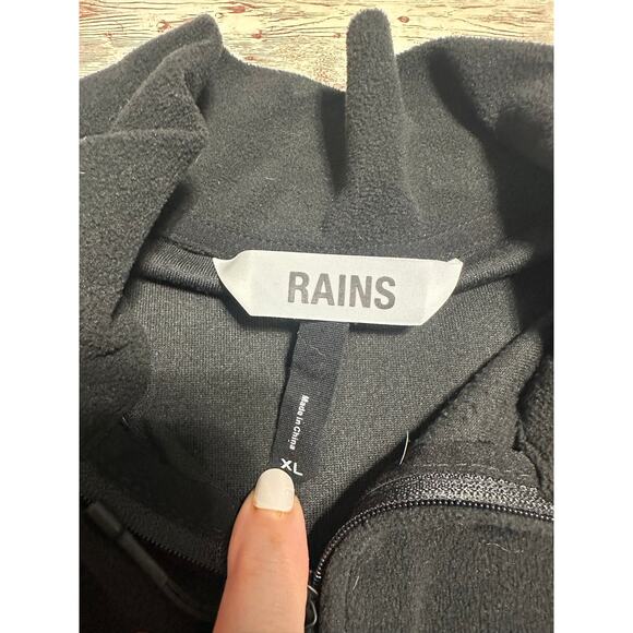 Rains Quarter Zip Fleece Men's Size XL Black Warm Pullover - Picture 3 of 5